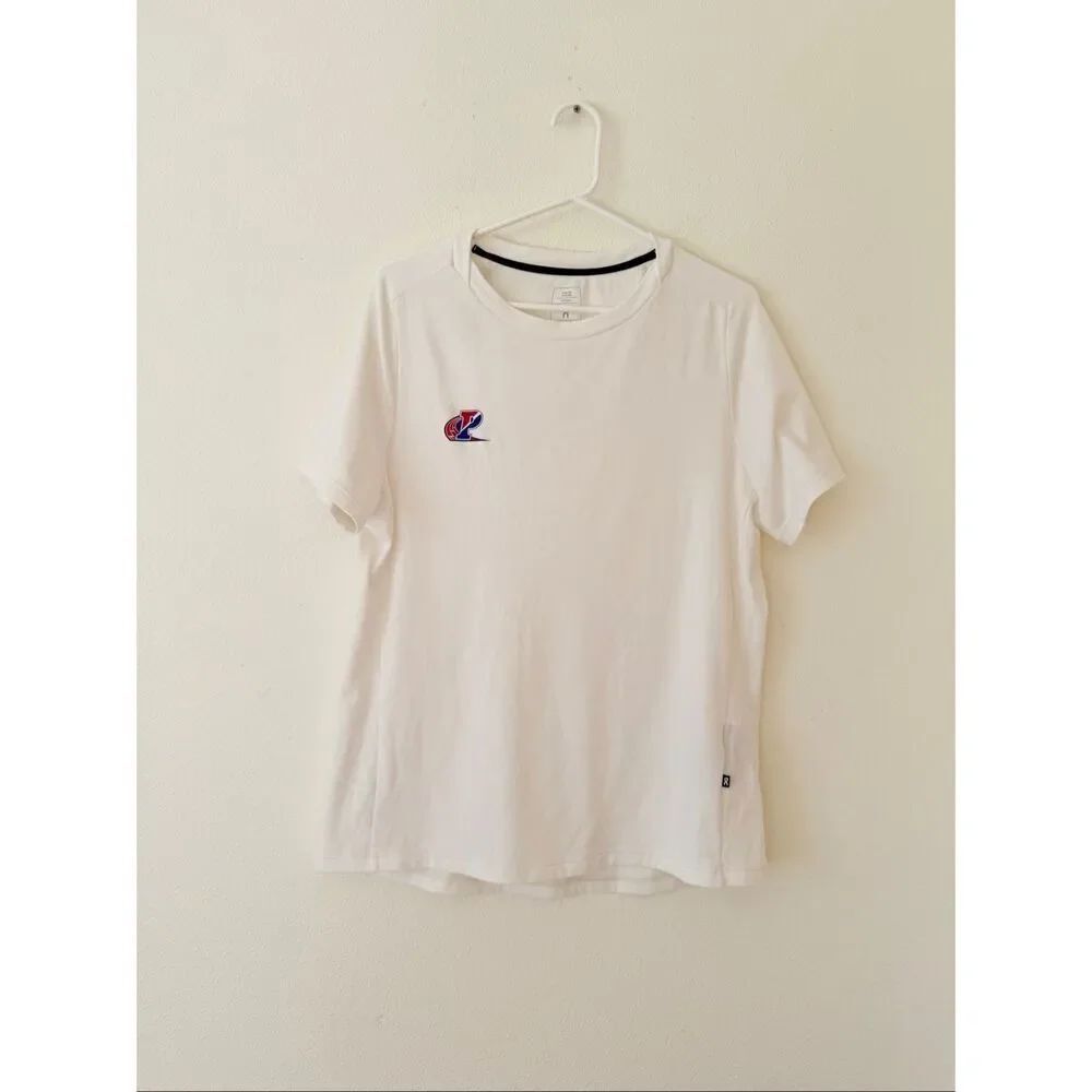 ON Running CLOUDS FOCUS-T Shirt Womens size Large
